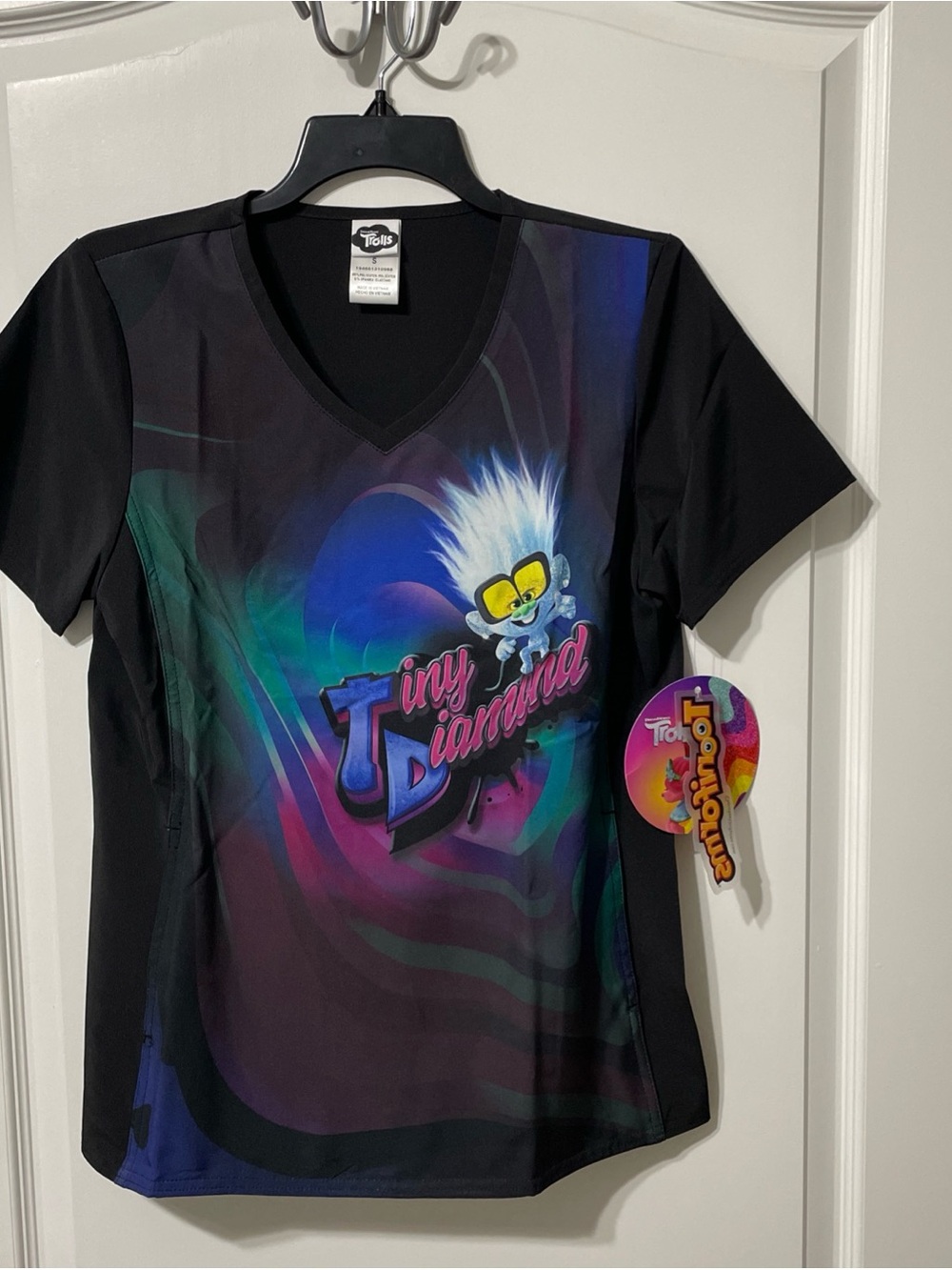Tooniforms by Cherokee Trolls S Tiny Diamond Scrub Top Size Small NWT
